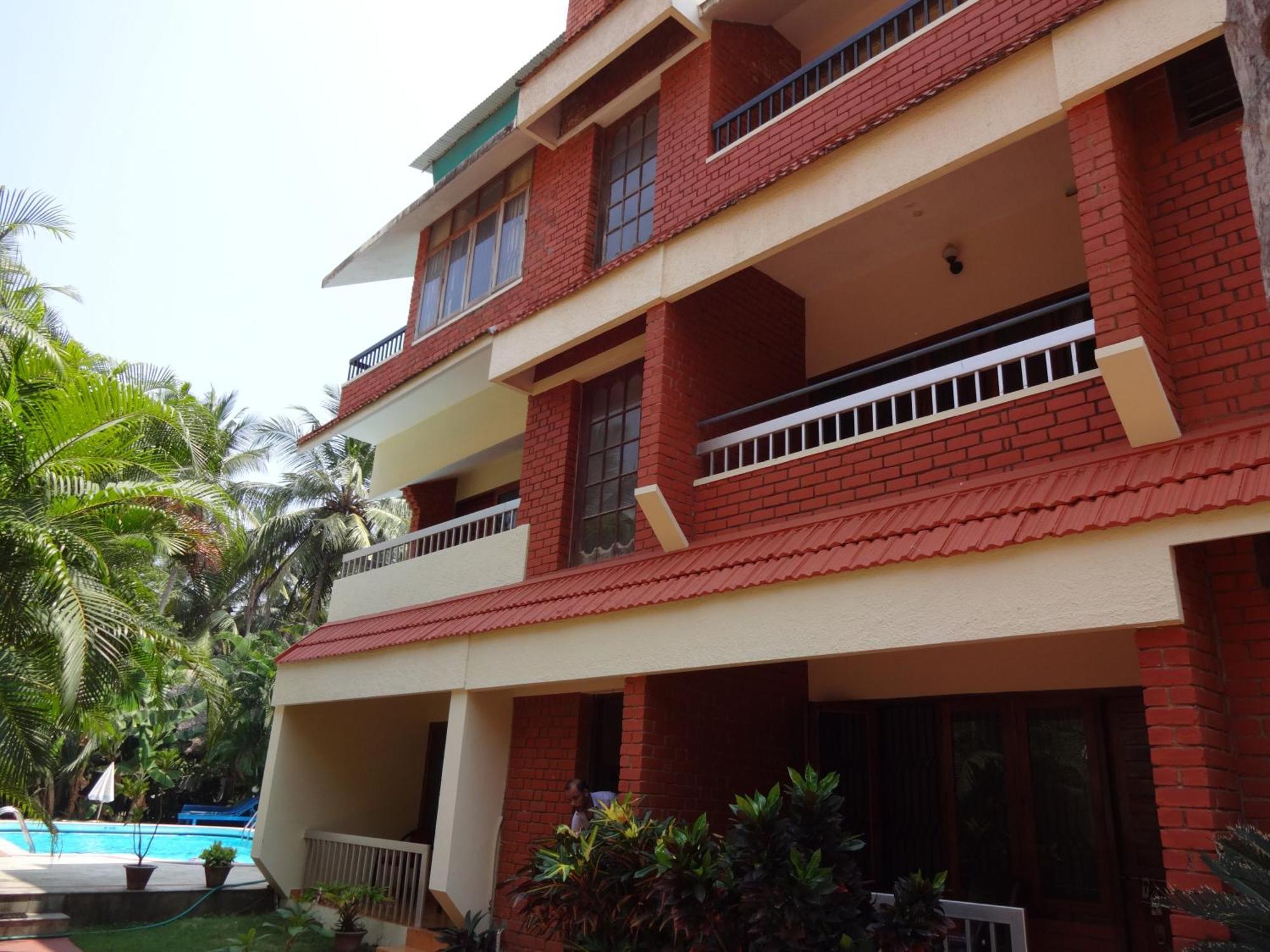 Hotel Thushara Kovalam Bagian luar foto
