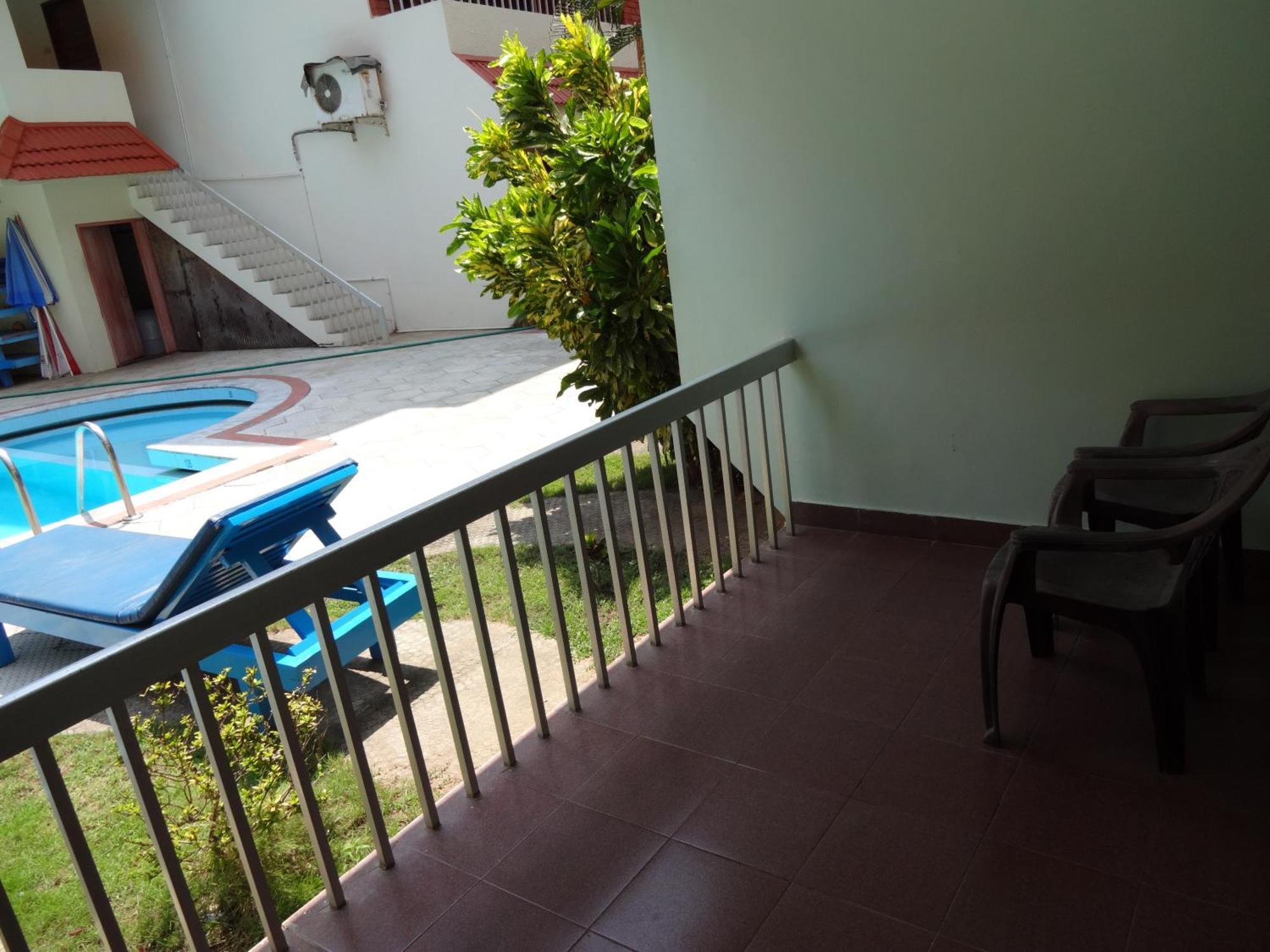 Hotel Thushara Kovalam Bagian luar foto