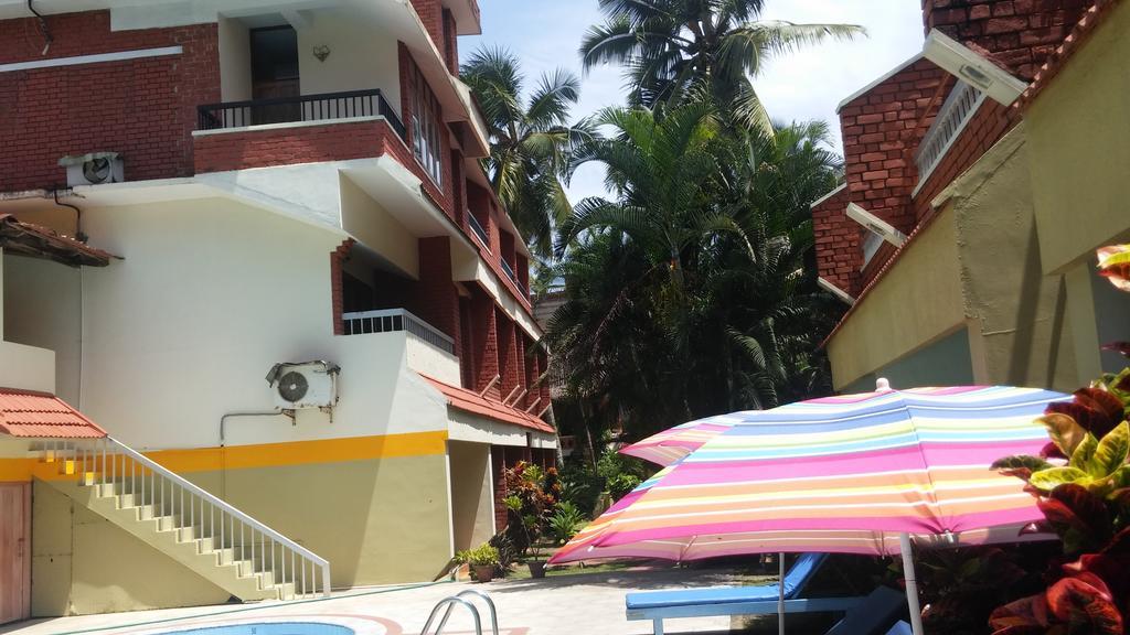 Hotel Thushara Kovalam Bagian luar foto