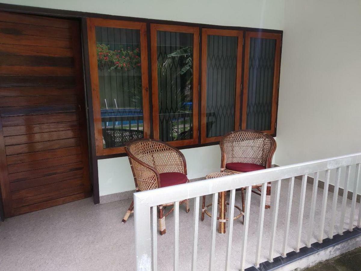 Hotel Thushara Kovalam Bagian luar foto