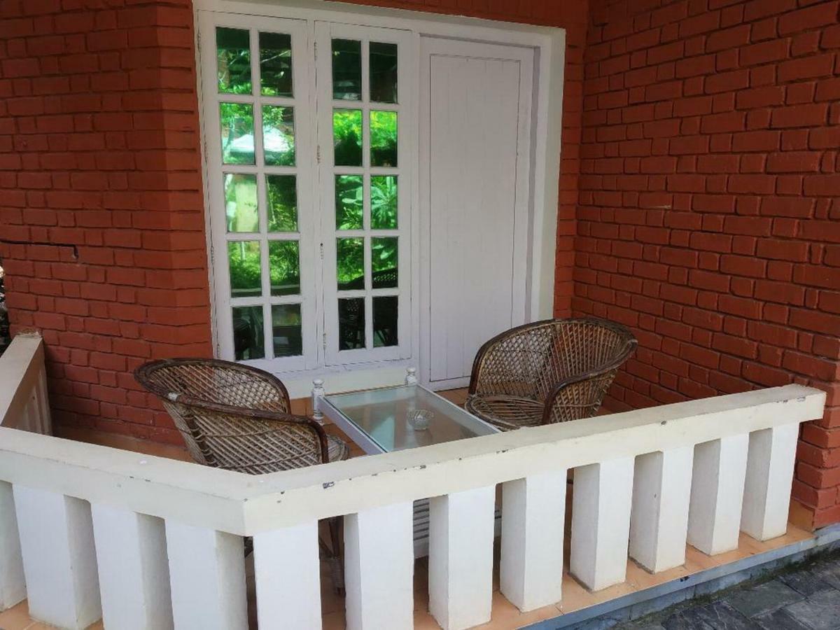 Hotel Thushara Kovalam Bagian luar foto